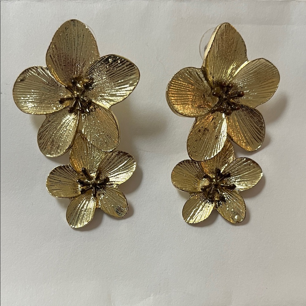 Gold Floral Drop Earrings - Women Jewelry